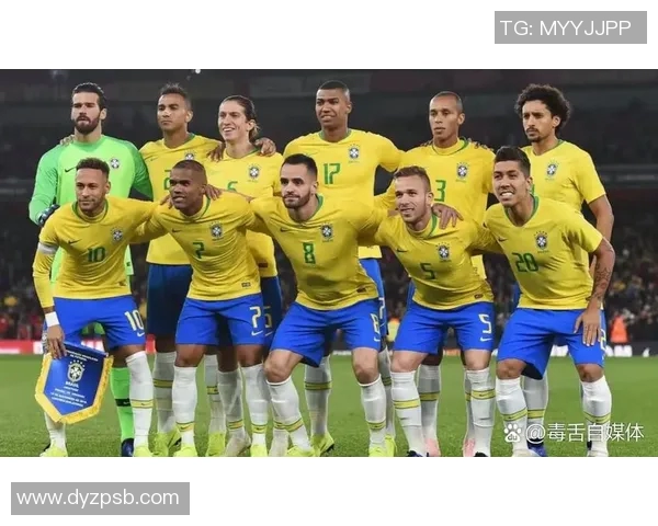 传奇足球星齐聚一堂 回顾足坛辉煌瞬间 展现不朽荣耀与激情 传奇足球星齐聚一堂 回顾足坛辉煌瞬间 展现不朽荣耀与激情