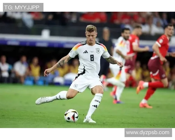 德国足球明星排名前十，谁是历史最佳球员引发热议